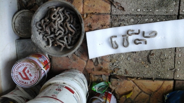 ขายเหมาตัวหนอนรัดแบบเหล็ก 450 มี96ตัว