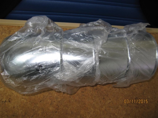 คล้ายถ้วย เป็นโลหะ ชุบ STAINLEES เป็นของใหม่ ไม่ทราบว่าใช้ทำอะไร