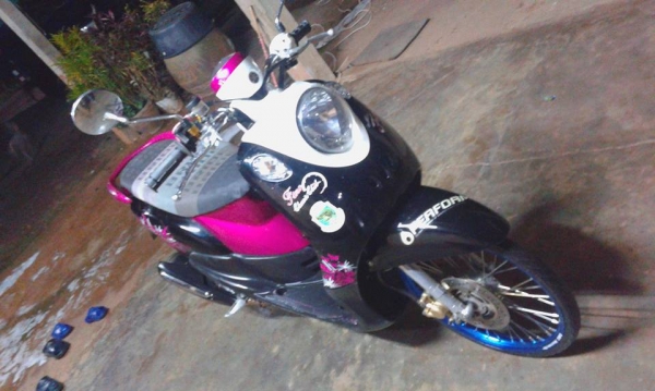 ขายฟีโน่ปี53เครืองดีมาก ชุดสีสวย แต่งนิดหน่อย