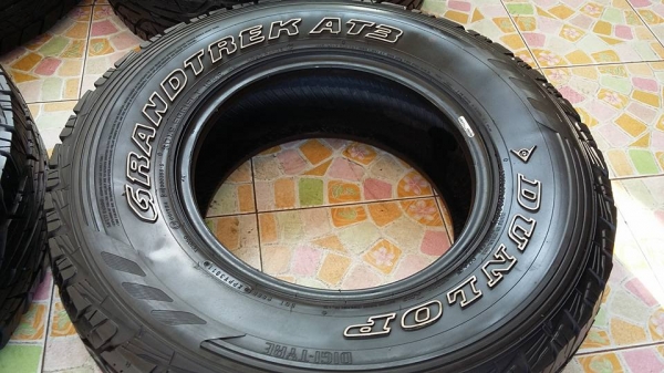 ขายยาง dunlop at3 ขนาด 30x9.5x15 ดอกเต็ม ลองดูครับ เผื่อท่านใดหาใช้อยู่ ขายยาง dunlop at3 ขนาด 30x9.5x15 ดอกเต็ม ลองดูครับ เผื่อท่านใดหาใช้อยู่