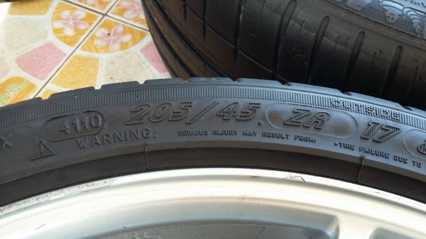 ขายล้อ lenso samulai ขอบ 17 พร้อมยาง ขายล้อ lenso samulai ขอบ 17 พร้อมยาง