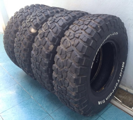 ขาย Bf km2 265/75/16 ดอกเต็ม ไม่มีปะ เพิ่งถอด 4เส้น