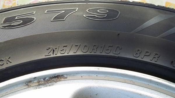 ขายล้อเดิม ไทรทัน ขอบ 15 พร้อมยาง ขายล้อเดิม ไทรทัน ขอบ 15 พร้อมยาง