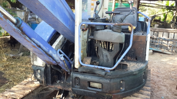 ขายด่วน kobelco 032 และ Mitsubishi MM40SR-3