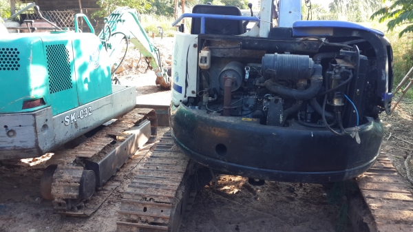 ขายด่วน kobelco 032 และ Mitsubishi MM40SR-3
