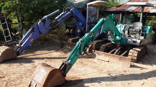 ขายด่วน kobelco 032 และ Mitsubishi MM40SR-3