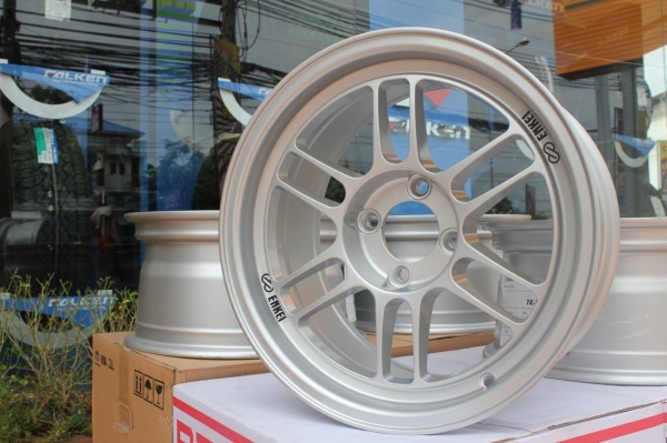 ล้อ RPF-1 ขอบ15X7.5 4H100 วงละ 2,750 บาท