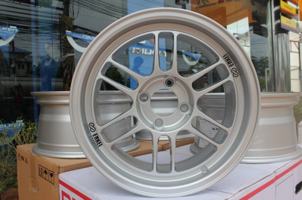 ล้อ RPF-1 ขอบ15X7.5 4H100 วงละ 2,750 บาท