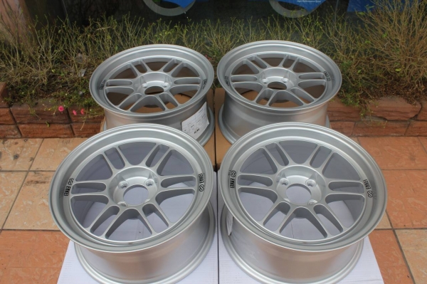 ล้อ RPF-1 ขอบ15X7.5 4H100 วงละ 2,750 บาท