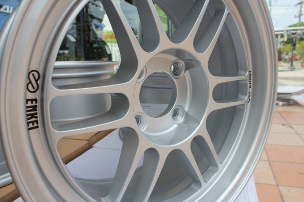 ล้อ RPF-1 ขอบ15X7.5 4H100 วงละ 2,750 บาท