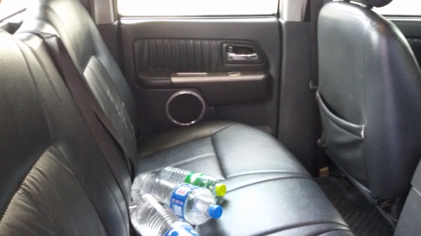 ขายรถกะบะ. 4ประตู. รถมือเดียวออกป้ายแดงมาเดิมๆห้นา หลัง เดิมหน้าใช้มากเลย