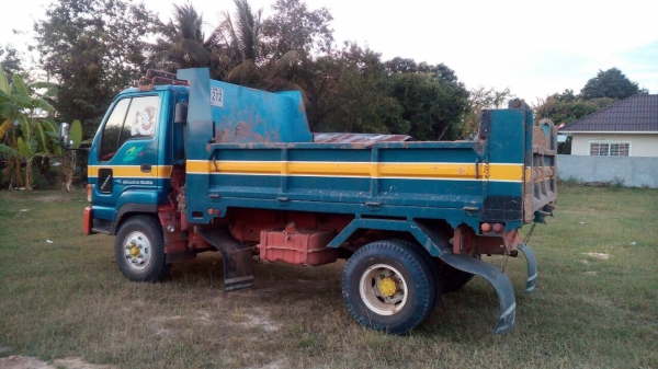 ขายดั้ม ISUZU 210 แรง รถนอก ทะเบียนพร้อมโอน (084-9535005)