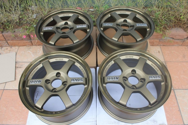 ล้อ TE37 ขอบ15X7 งานเหมือน ปั๊มครบ วงละ 2,500 บาท