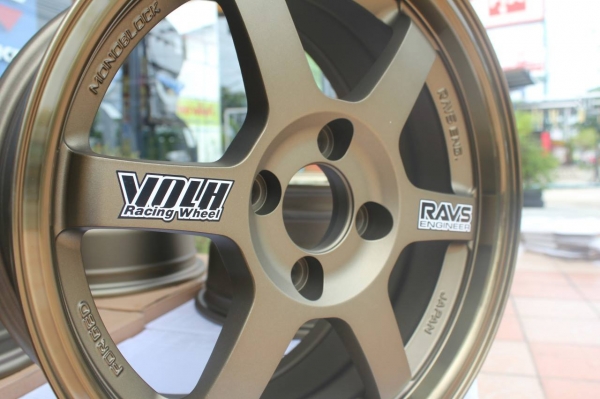 ล้อ TE37 ขอบ15X7 งานเหมือน ปั๊มครบ วงละ 2,500 บาท