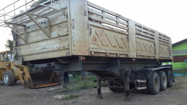 ขายหางเซมิดั้ม 3 เพลา อู่.สามมิตร ปี.51 ปรายปี ยาว.9.00 ม. สวยครับราคา.550000 สนใจโทรจองด่วน