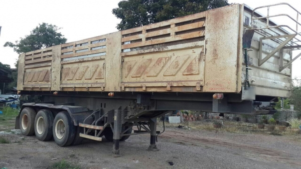 ขายหางเซมิดั้ม 3 เพลา อู่.สามมิตร ปี.51 ปรายปี ยาว.9.00 ม. สวยครับราคา.550000 สนใจโทรจองด่วน