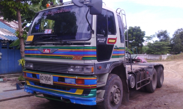 ขาย หัวลาก 2k 260 แรงม้า 2 เพลา