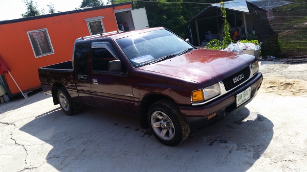 ขายรถกระบะ isuzu ปี92 สภาพดีพร้อมใช้ แอร์ เครื่องดี คัชซีสวย ไม่มีผุ ทะเบียนไม่ขาด สนใจ099-2489947