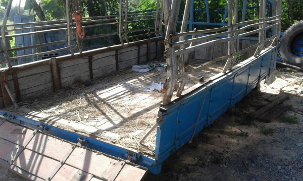 หกล้อ อีซูซุ TL85 ช่วงสั้น ตู้นวดข้าวเกษตรพัฒนา5ฟุต พร้อมใช้ เล่มทะเบียนชุดโอนมีครบ