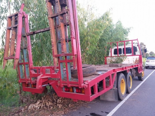 ขายเทรลเลอร์ ร็อกกี้195แรง พ.เพาเวอร์ เบรกทิฟฟี่ มีระบบบันไดไฮดรอลิกขึ้นรถเกี่ยว สภาพพร้อมใช้งาน เอกสารพร้อมโอน สนใจโทร 090-8588220คุณนะ 093-3258446คุณบิว หรือเข้าดูสินค้าอื่นๆได้ที่ www.truck.in.th/498 หรือเพจFacebook ณรงค์ ซื้อขายรถมือสอง (เว็บไซต์ส่วนต ขายเทรลเลอร์ ร็อกกี้195แรง พ.เพาเวอร์ เบรกทิฟฟี่ มีระบบบันไดไฮดรอลิกขึ้นรถเกี่ยว สภาพพร้อมใช้งาน เอกสารพร้อมโอน สนใจโทร 090-8588220คุณนะ 093-3258446คุณบิว หรือเข้าดูสินค้าอื่นๆได้ที่ www.truck.in.th/498 หรือเพจFacebook ณรงค์ ซื้อขายรถมือสอง (เว็บไซต์ส่วนต