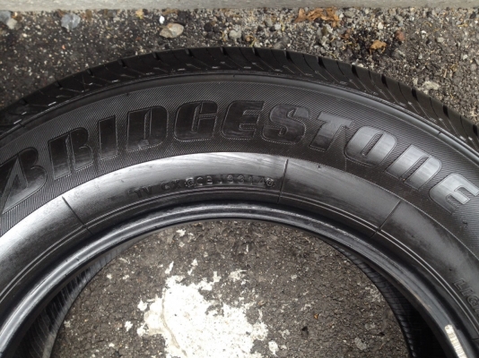 BRIDGESTONE DURAVIS 215 70R16ลงพื้นปลายปี2014ยางรถกระบะ รถตู้สภาพสวยดอกเยอะ BRIDGESTONE DURAVIS 215 70R16ลงพื้นปลายปี2014ยางรถกระบะ รถตู้สภาพสวยดอกเยอะ