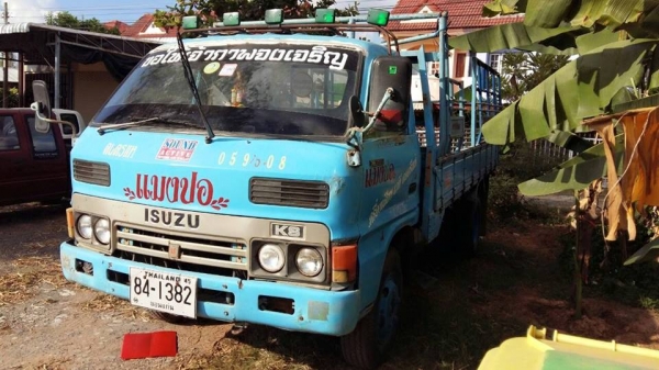 ขายรถ6ล้อ KS110แรง เครื่องดีแคชซีสวย สภาพพร้อมใช้งาน เอกสารพร้อมโอน สนใจโทร 090-8588220คุณนะ 093-3258446คุณบิว หรือเข้าดูสินค้าอื่นๆได้ที่ www.truck.in.th/498 หรือเพจFacebook ณรงค์ ซื้อขายรถมือสอง (เว็บไซต์ส่วนตัว) หรือFacebook ตลาดรถมือสอง คุณนะ