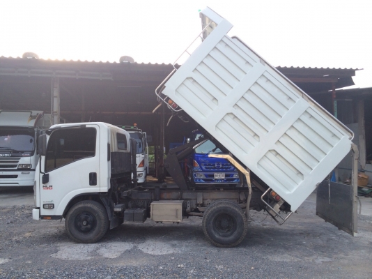 ขาย 6 ล้อ อีซูซุ NLR ดัมพ์สแตนเลส 130 แรง ยาว 3.2 ม. ปี 2012 สภาพสวยจัด เครื่องดี สนใจติดต่อ 081-9420141 , 081-5715326 ขาย 6 ล้อ อีซูซุ NLR ดัมพ์สแตนเลส 130 แรง ยาว 3.2 ม. ปี 2012 สภาพสวยจัด เครื่องดี สนใจติดต่อ 081-9420141 , 081-5715326