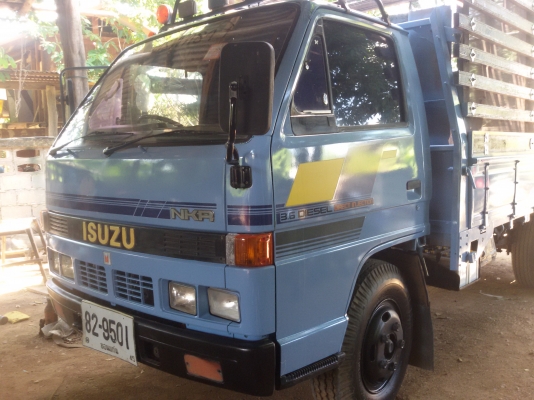 ขาย 6 ล้อ ISUZU NKR110 แรงม้า รถห้างแท้ๆสวยมากๆ((ลูกค้าอ.บัวใหญ่ โคราชซื้อเงินสดนำรถกลับถึงบ้านเรียบร้อยแล้ว)NKR58LU5M)เพอร์เฟ็กทั้งคัน เกียร์สั้นแท้จากศูนย์ ดั้มหัวได้ เครื่องแน่นมาก แห้ง แรงดีสุดๆ (4BE1ฝาดำ) แซสซีสวยๆเยี่ยมเหมือนรถใหม่ รถวิ่งดีขับขี่ง่า