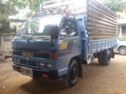 ขาย 6 ล้อ ISUZU NKR110 แรงม้า รถห้างแท้ๆสวยมากๆ((ลูกค้าอ.บัวใหญ่ โคราชซื้อเงินสดนำรถกลับถึงบ้านเรียบร้อยแล้ว)NKR58LU5M)เพอร์เฟ็กทั้งคัน เกียร์สั้นแท้จากศูนย์ ดั้มหัวได้ เครื่องแน่นมาก แห้ง แรงดีสุดๆ (4BE1ฝาดำ) แซสซีสวยๆเยี่ยมเหมือนรถใหม่ รถวิ่งดีขับขี่ง่า