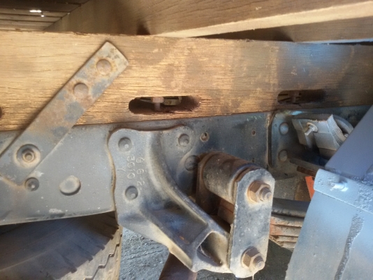 ขาย 6 ล้อ ISUZU NKR110 แรงม้า รถห้างแท้ๆสวยมากๆ((ลูกค้าอ.บัวใหญ่ โคราชซื้อเงินสดนำรถกลับถึงบ้านเรียบร้อยแล้ว)NKR58LU5M)เพอร์เฟ็กทั้งคัน เกียร์สั้นแท้จากศูนย์ ดั้มหัวได้ เครื่องแน่นมาก แห้ง แรงดีสุดๆ (4BE1ฝาดำ) แซสซีสวยๆเยี่ยมเหมือนรถใหม่ รถวิ่งดีขับขี่ง่า