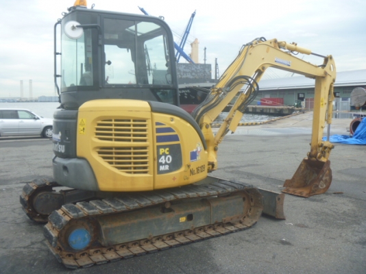 kOMATSU PC40MR-2 เก่าญี่ปุ่น สวยจัด 650,000 คับ kOMATSU PC40MR-2 เก่าญี่ปุ่น สวยจัด 650,000 คับ