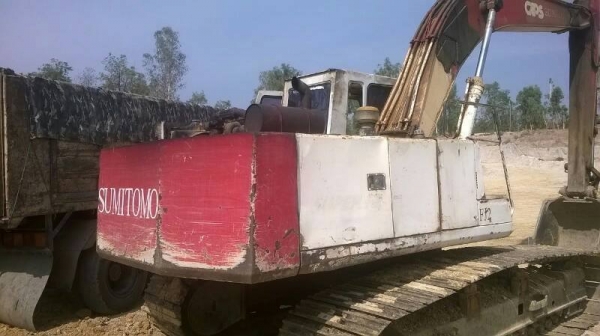 ซูมิตโตF2 2500. สภาพพร้อมใช้งาน โซ่เต็มเอวแน่น เครื่องดี ปั้มดี รถยืนบ่อดินอย่างเดียว ทำงานได้เลย ไม่ต้องทำอะไร ไม่มีเอกสาร 385,000 (ต่อรอง) ปั้ม K3v