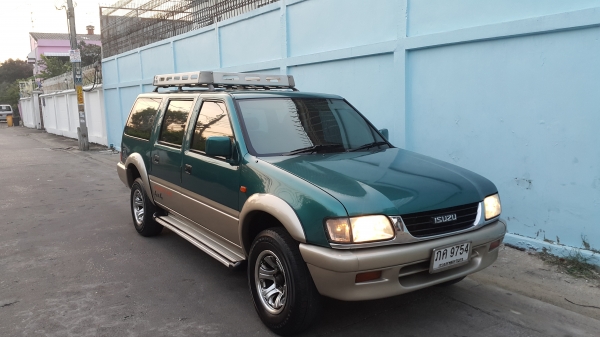 ขายอีซูซุปี99 Adventureเกียร์ออโต้กียร์ออโต้เครื่อง 2800 เทอร์โบดีเซลเดิมๆ สภาพตัวจริงสวยมาก ถูกเหลือเชื่อ ราคา 148,000บาท ติดต่อ คุณเอ๋ 092-6356419