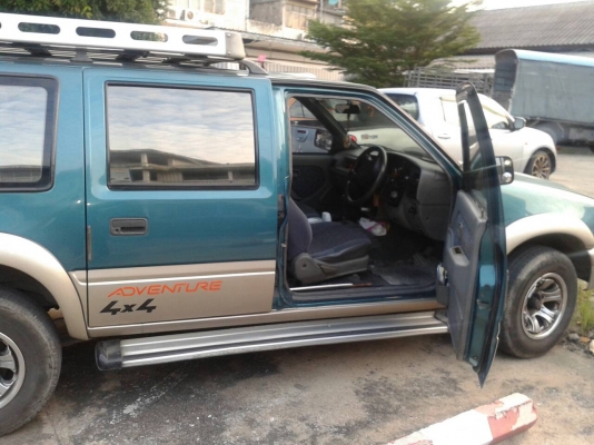 ขายอีซูซุปี99 Adventureเกียร์ออโต้กียร์ออโต้เครื่อง 2800 เทอร์โบดีเซลเดิมๆ สภาพตัวจริงสวยมาก ถูกเหลือเชื่อ ราคา 148,000บาท ติดต่อ คุณเอ๋ 092-6356419