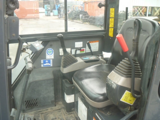 KOMATSU PC40MR-2 เก่าญี่ปุ่นแท้ๆนำเข้าโดนตรงสภาพสวยมาก ราคา650,000 คับ