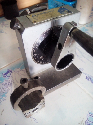 ขายเครื่องมืองานเจียร PUNCH FORMER = 6,500บาท