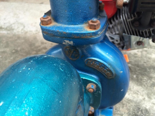 เครื่องยนต์ 4 จังหวะ คาวาม่า 6.5 แรง ต่อชนแท่นรดน้ำ ย่งเส็งเชียง อุปกรณ์ครบชุดพร้อมใช้งาน รายละเอียดตามรูป สภาพใหม่มาก ซื้อมาใช้ไม่กี่ครั้ง ตอนนี้ใช้ไฟฟ้าได้แล้วจึงเปลี่ยนไปใช้ไดโว่แทน ราคาต่อรองใด้