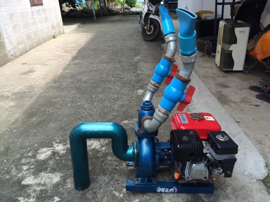 เครื่องยนต์ 4 จังหวะ คาวาม่า 6.5 แรง ต่อชนแท่นรดน้ำ ย่งเส็งเชียง อุปกรณ์ครบชุดพร้อมใช้งาน รายละเอียดตามรูป สภาพใหม่มาก ซื้อมาใช้ไม่กี่ครั้ง ตอนนี้ใช้ไฟฟ้าได้แล้วจึงเปลี่ยนไปใช้ไดโว่แทน ราคาต่อรองใด้