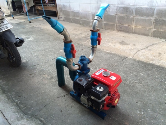 เครื่องยนต์ 4 จังหวะ คาวาม่า 6.5 แรง ต่อชนแท่นรดน้ำ ย่งเส็งเชียง อุปกรณ์ครบชุดพร้อมใช้งาน รายละเอียดตามรูป สภาพใหม่มาก ซื้อมาใช้ไม่กี่ครั้ง ตอนนี้ใช้ไฟฟ้าได้แล้วจึงเปลี่ยนไปใช้ไดโว่แทน ราคาต่อรองใด้