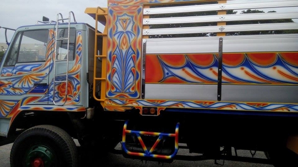 สิบล้ออีซูซุ เครื่อง210 แรงม้า กะบะเลส 830000 มีไฟแนนท์