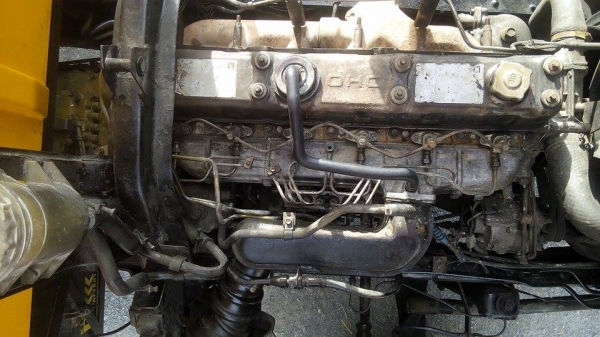 สิบล้ออีซูซุ เครื่อง210 แรงม้า กะบะเลส 830000 มีไฟแนนท์