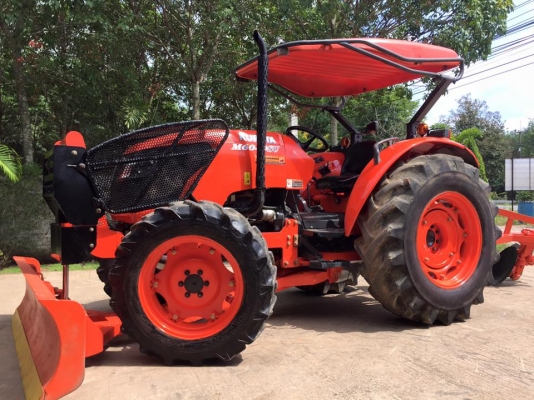 ขายรถไถ Kubota M6040SU (4WD) พร้อมดันหน้า ผานบุกเบิกช้าง รถสวย เครื่องดี พร้อมใช้งานครับ ขายรถไถ Kubota M6040SU (4WD) พร้อมดันหน้า ผานบุกเบิกช้าง รถสวย เครื่องดี พร้อมใช้งานครับ