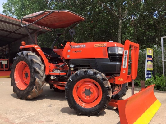 ขายรถไถKubota L4508 (4WD) พร้อมใบมีดหน้าและผานพรวนCMT24x6 รถพร้อมใช้งาน