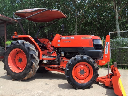 ขายรถไถKubota L4508 (4WD) พร้อมใบมีดหน้าและผานพรวนCMT24x6 รถพร้อมใช้งาน