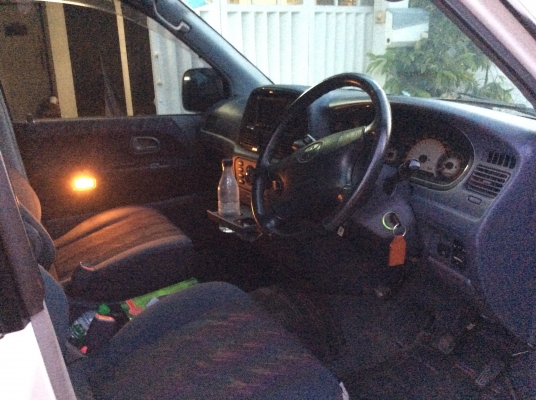 2011 toyota noah 2.0 พร้อมแก็สถังโดนัท รถหรูนำเข้า 2011 toyota noah 2.0 พร้อมแก็สถังโดนัท รถหรูนำเข้า