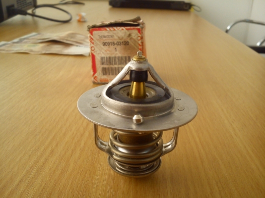 วาล์วน้ำ TOYOTA ตระกูล 4runner