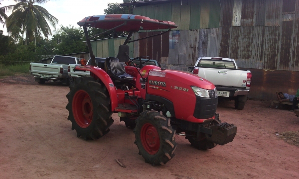 ขายแล้วครับกลางอากาศ ขอบคุณTRUCK2HAND คับ ขายคับ215000 คูโบต้า36 แรง ขายแล้วครับกลางอากาศ ขอบคุณTRUCK2HAND คับ ขายคับ215000 คูโบต้า36 แรง