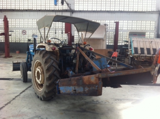 ขายด่วนรถFord2080มือ2+ดันหน้า