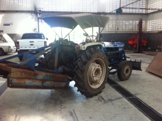 ขายด่วนรถFord2080มือ2+ดันหน้า