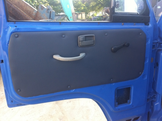 Isuzu NKR 110 เทรน Unic 2 ชัก 3 ท่อน ยางใหม่ 6 เส้น สภาพพร้อมใช้